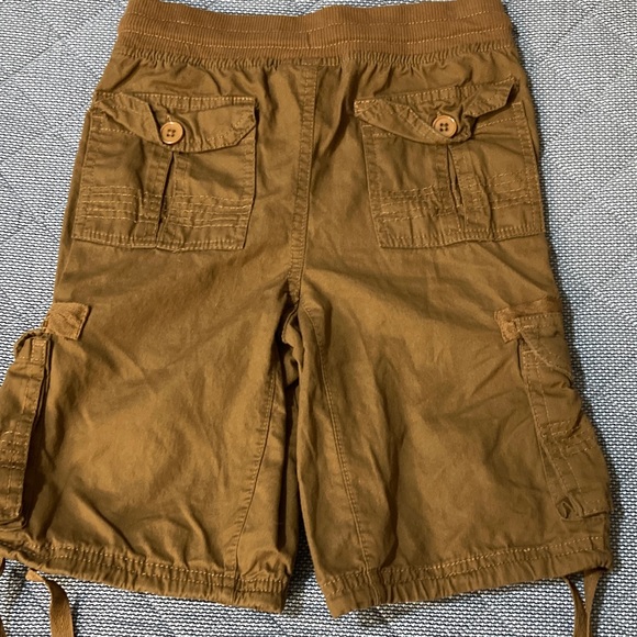 Kids Brown Cargo Shorts - Picture 3 of 4